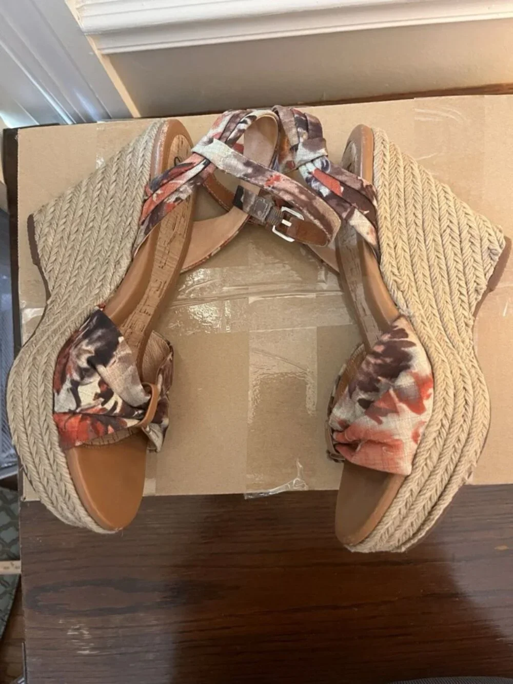 Sofft Peggie Tropical Espadrille Wedge Sandals Sz 10 Ankle Strap Cork Cushion